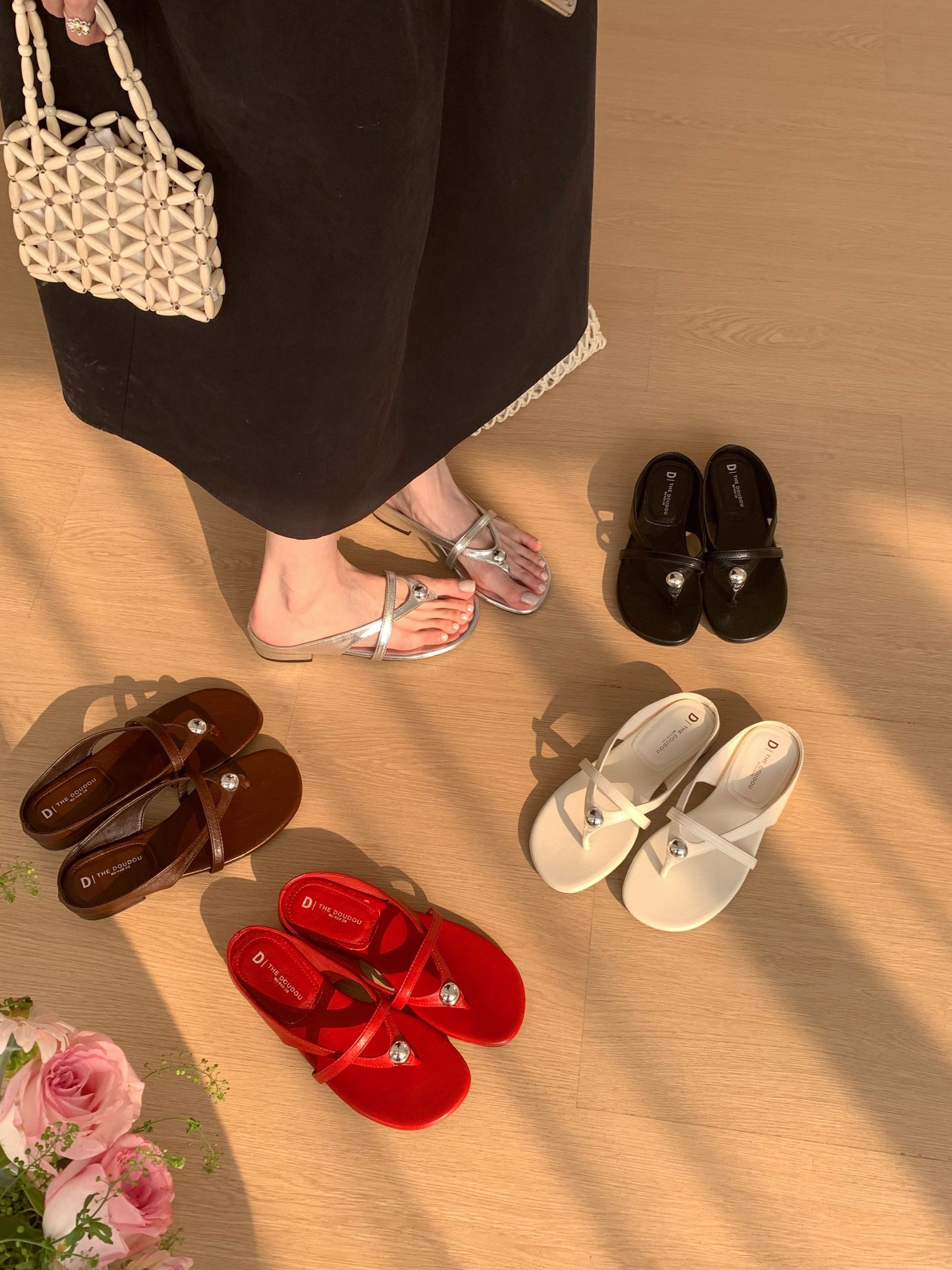 Women's Soft Sole Toe-Post Sandals 2026 Spring Summer Retro Casual Beach Slippers